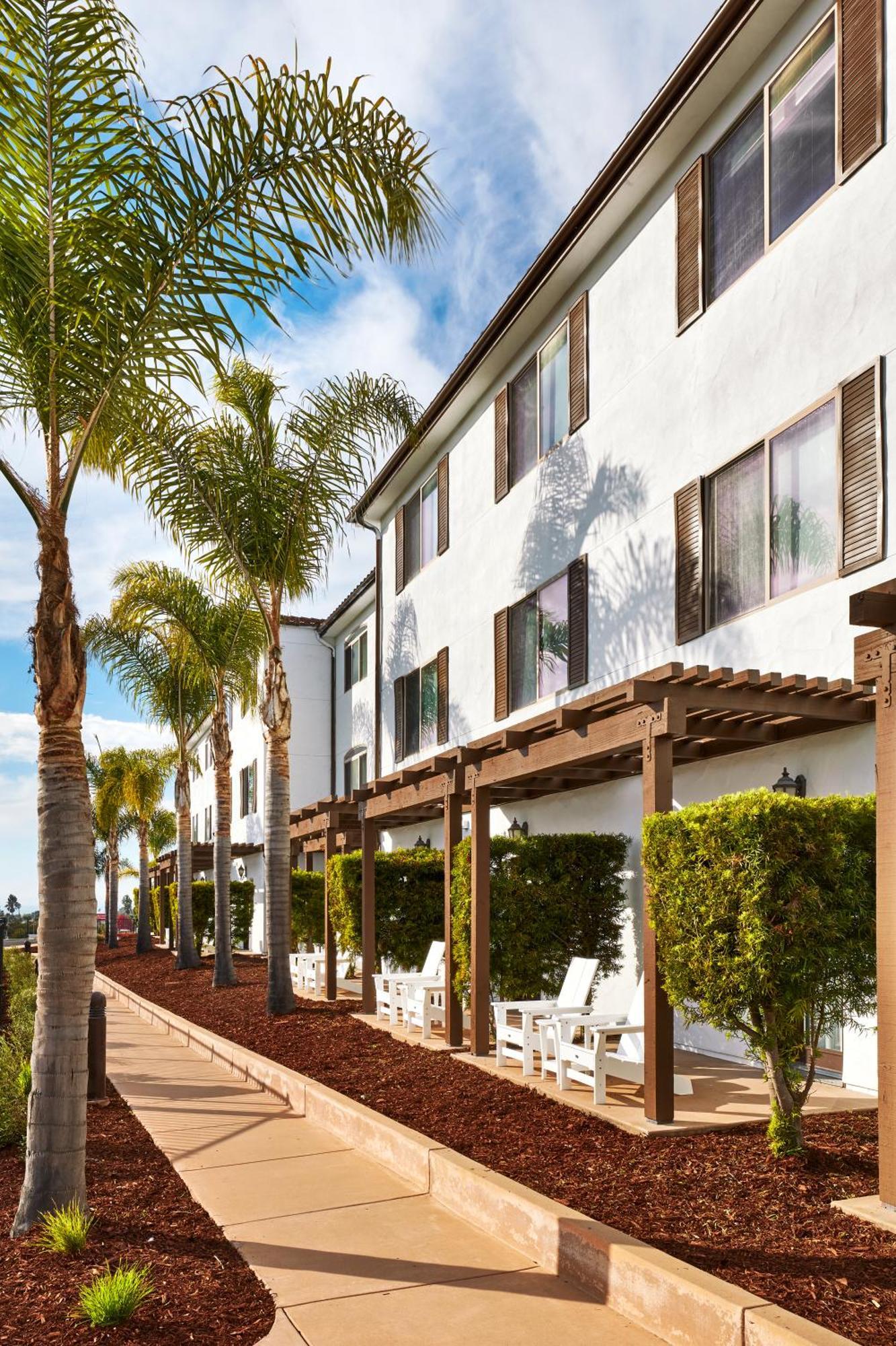 Hilton Garden Inn San Luis Obispo/Pismo Beach Exterior photo